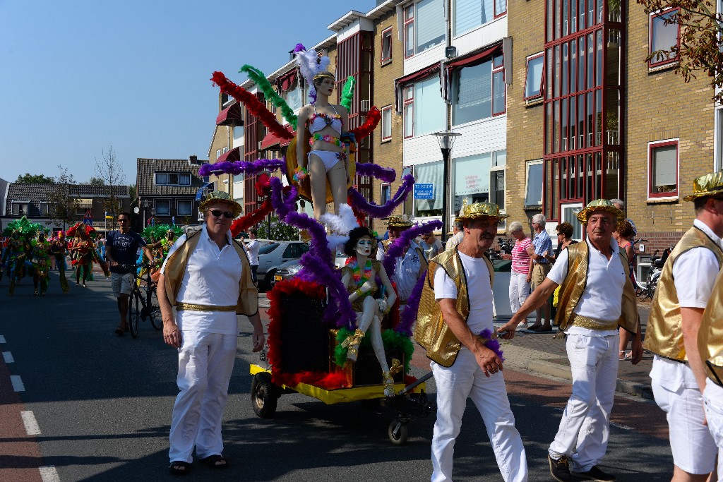 ../Images/Zomercarnaval Noordwijkerhout 095.jpg